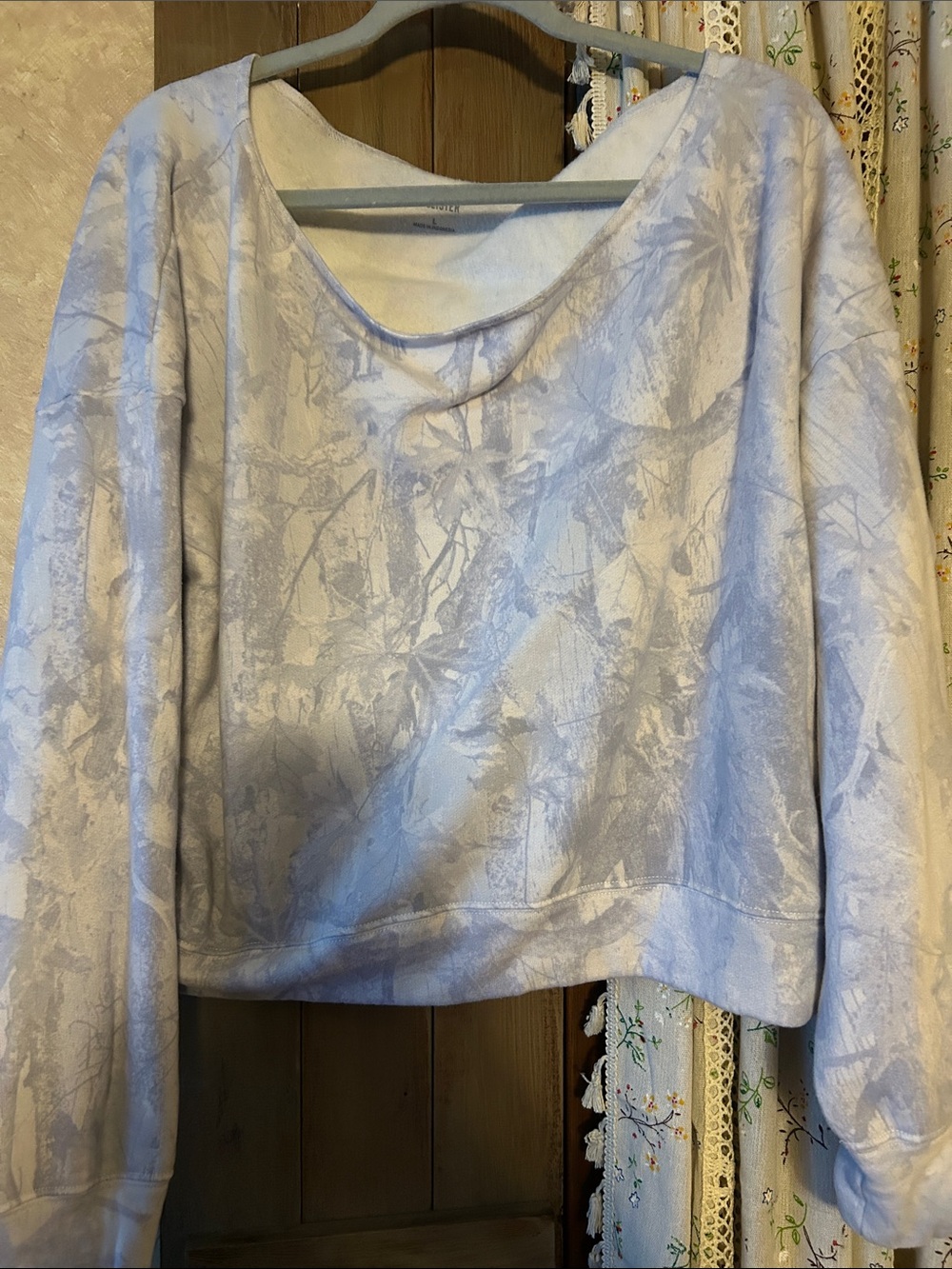 Hollister Light Blue Patterned Scoop-Neck Pullover